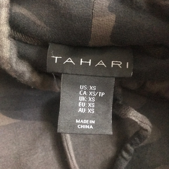 Tahari camo pullover - Picture 2 of 4
